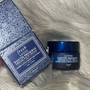 Fresh lotus youth preserve face cream